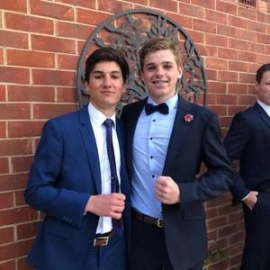 Meet your Posher, Lewis